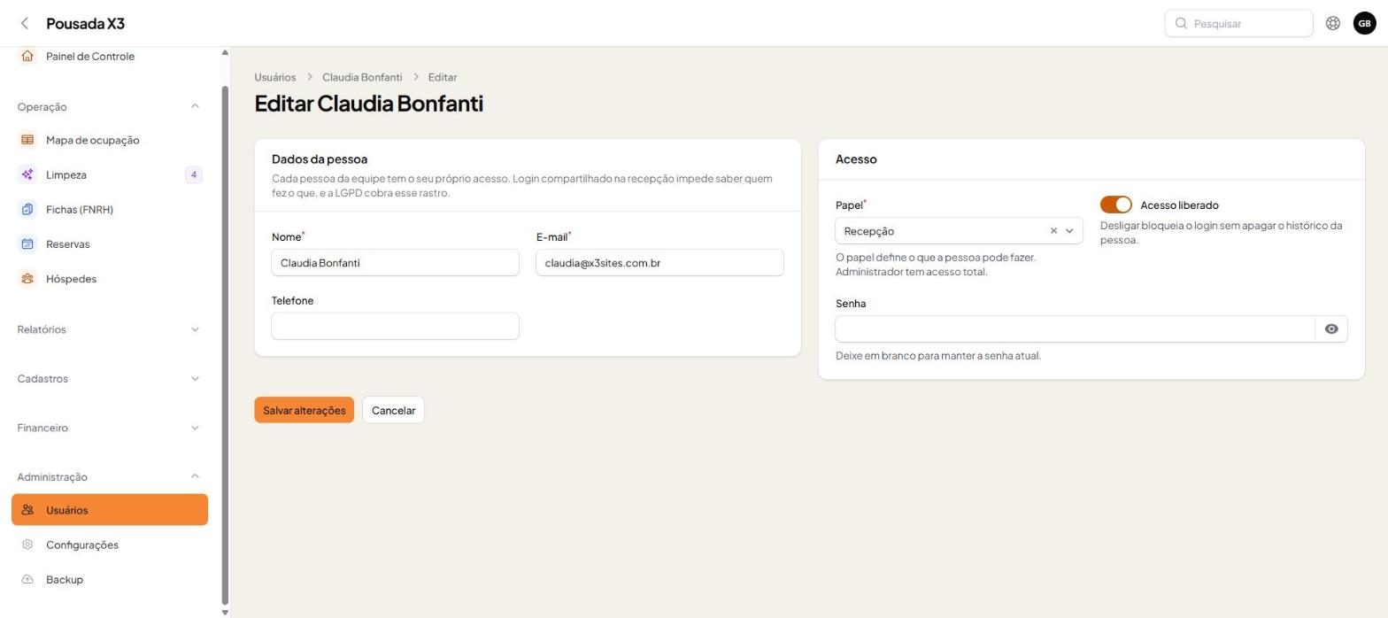 Tela do passo 4: Em Editar, a senha pode ficar em branco para manter a atual. Desligar Acesso liberado bloqueia o login sem apa